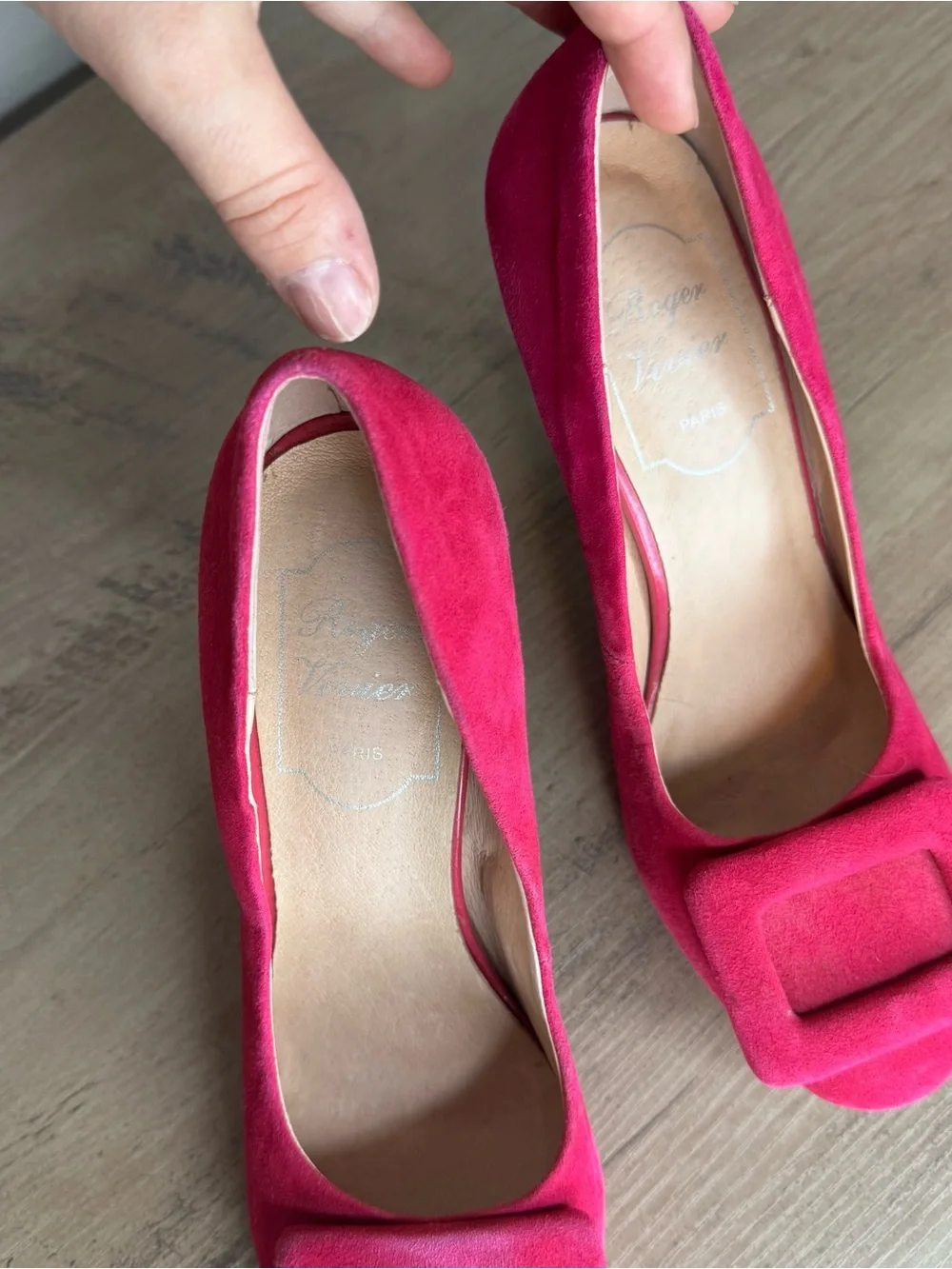 Roger Vivier Fuchsia Pink Suede Buckle Trompette Pump Heels Vintage